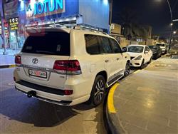 تويوتا لاندكروزر